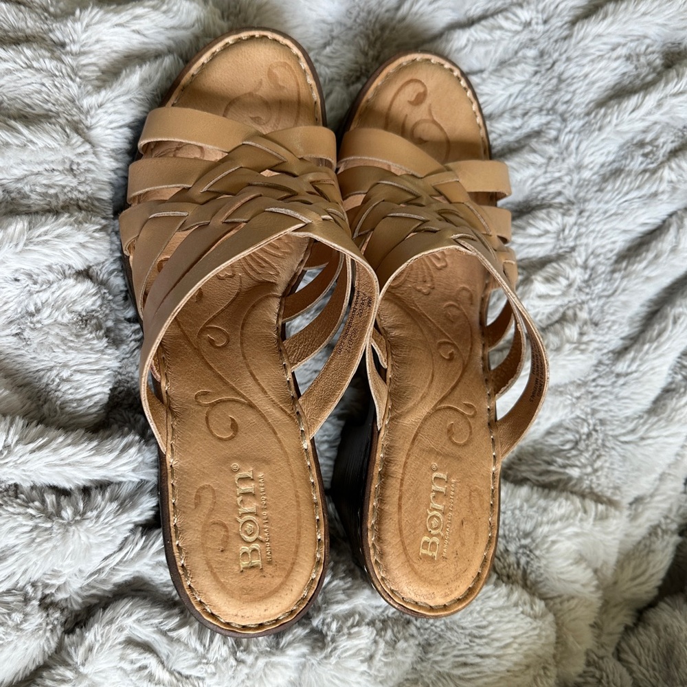 😍 Born Leather Strappy Slip On Sandal Heel, Cream Brown, Women's 9 - Picture 6 of 8